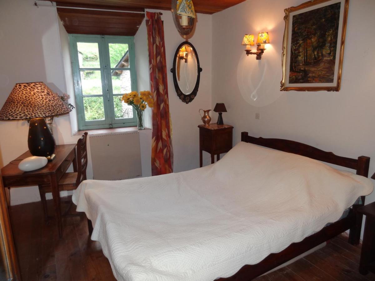 Bed and Breakfast Le Ginestous Le Soulié Exterior foto
